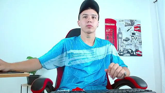 Cumandres18 online show from 09/18/25, 01:58