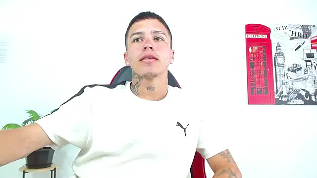 Cumandres18 online show from 03/23/26, 02:50