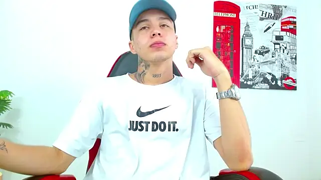 Cumandres18 online show from 02/17/26, 02:58