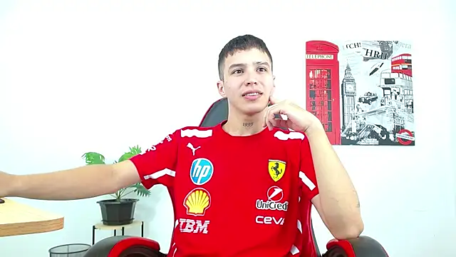 Cumandres18 online show from 10/10/25, 02:18