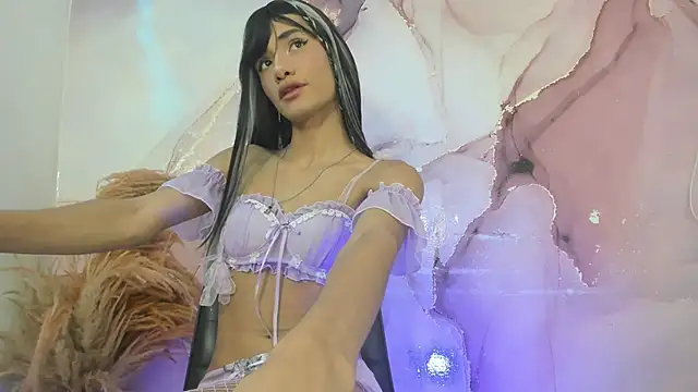 zuri lux online show from 03/02/26, 09:22