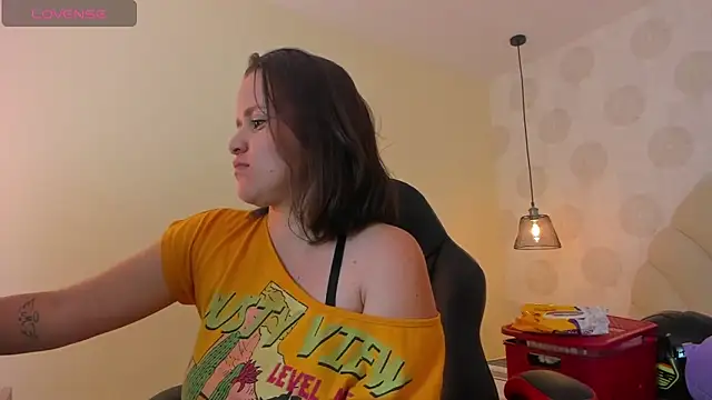 GIANAMILLER6 online show from 10/10/25, 12:17