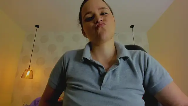 GIANAMILLER6 online show from 12/20/25, 12:19