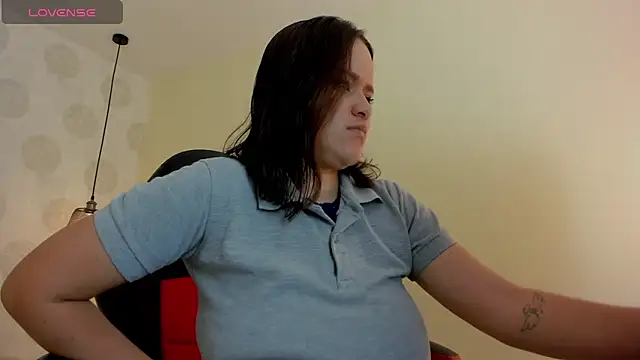 GIANAMILLER6 online show from 11/13/25, 12:09