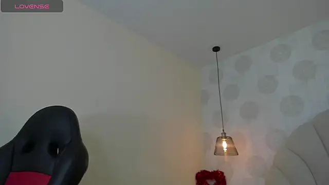 GIANAMILLER6 online show from 04/10/26, 12:12