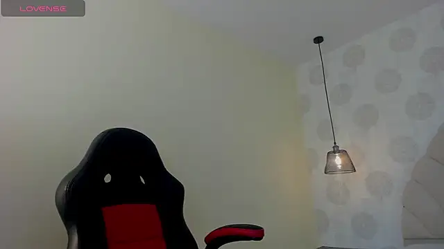 GIANAMILLER6 online show from 10/01/25, 12:09