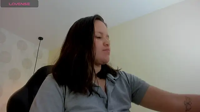 GIANAMILLER6 online show from 02/20/26, 12:07