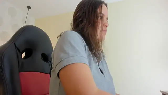 GIANAMILLER6 online show from 02/23/26, 12:06