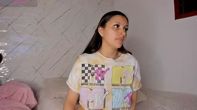 Snapshot of sam_as_ chatting on 02/16/26, 02:32 sam as online show from 02/16/26, 02:32