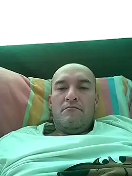 Snapshot of Josephfas chatting on 10/13/25, 03:57 Josephfas online show from 10/13/25, 03:57