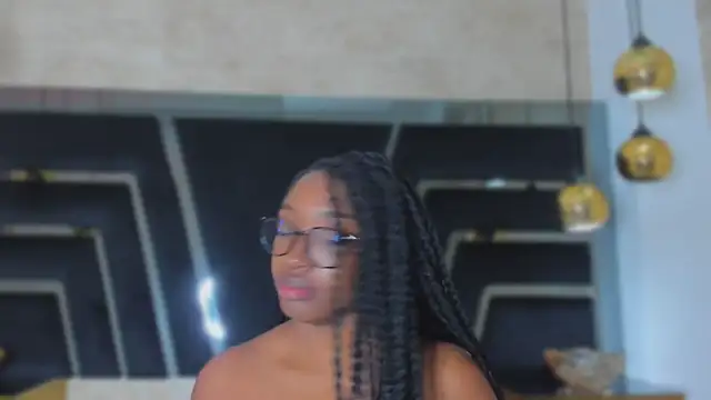 Snapshot of YallianaBrooks chatting on 07/17/26, 12:02 YallianaBrooks online show from 07/17/26, 12:02