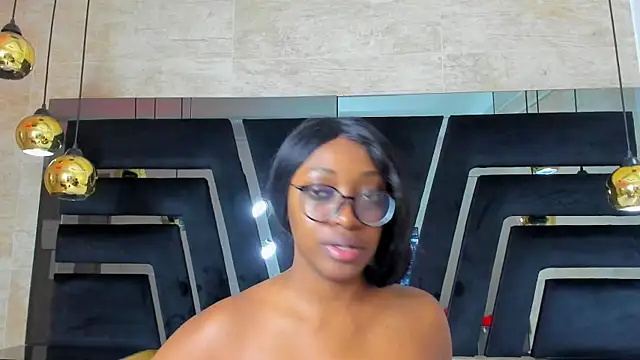 Snapshot of YallianaBrooks chatting on 06/19/26, 11:49 YallianaBrooks online show from 06/19/26, 11:49