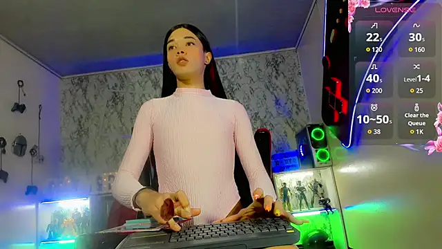 Madison Mujica online show from 11/05/25, 11:13