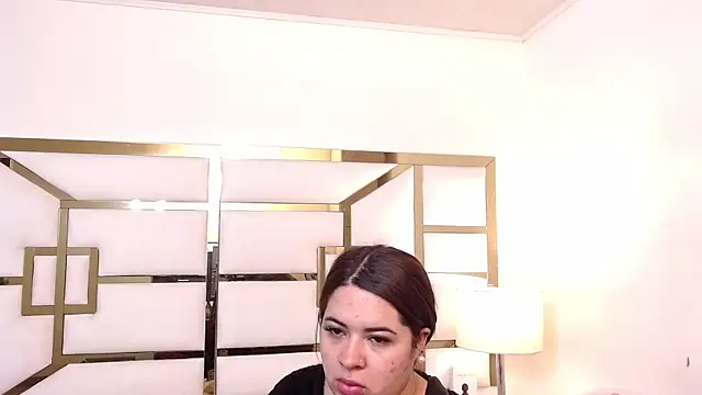 AnniieCarther online show from 12/21/25, 01:24