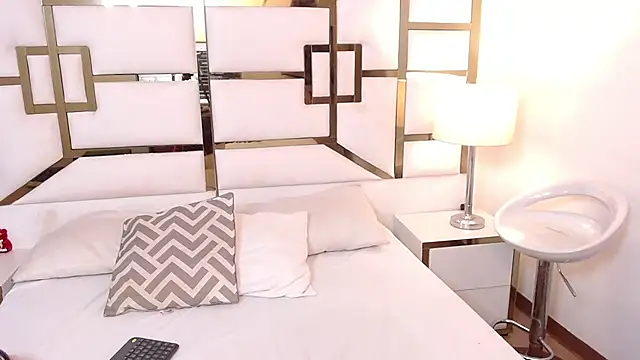 AnniieCarther online show from 11/29/25, 03:23