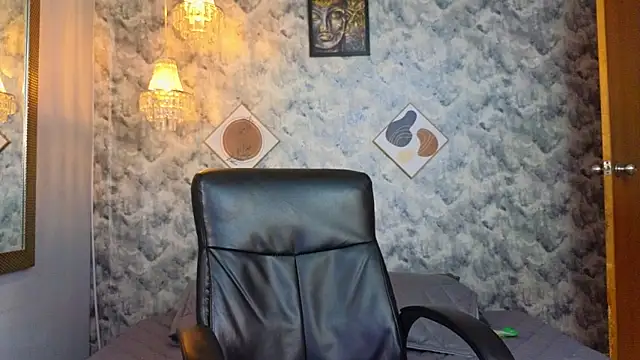 Apolo rousse1 online show from 12/18/25, 08:34