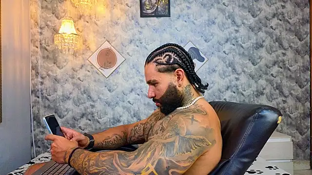 Apolo rousse1 online show from 12/22/25, 10:21