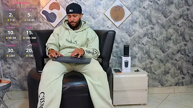 Apolo rousse1 online show from 02/02/26, 09:58