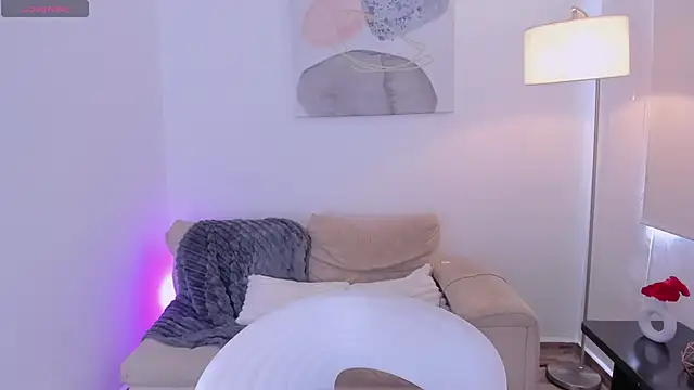 Snapshot of Agatha_brown1 chatting on 11/08/25, 04:43 Agatha brown1 online show from 11/08/25, 04:43