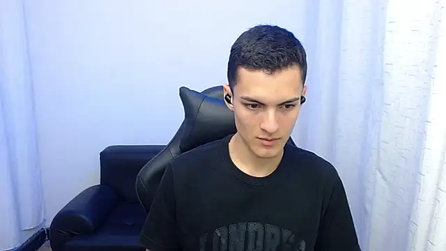 Matiius18 online show from 02/24/26, 02:07