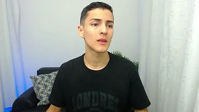 Matiius18 online show from 11/24/25, 02:17