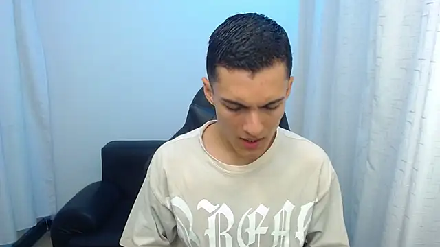 Matiius18 online show from 04/10/26, 02:13