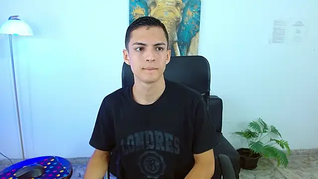 Matiius18 online show from 04/16/26, 02:18