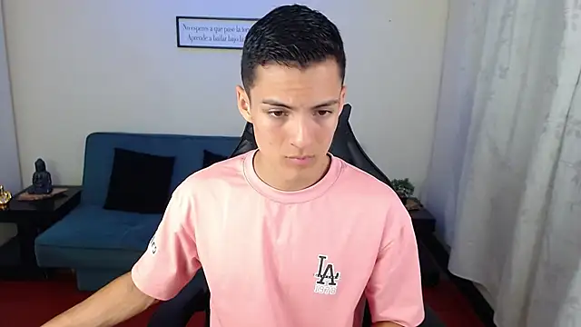 Matiius18 online show from 10/30/25, 01:53