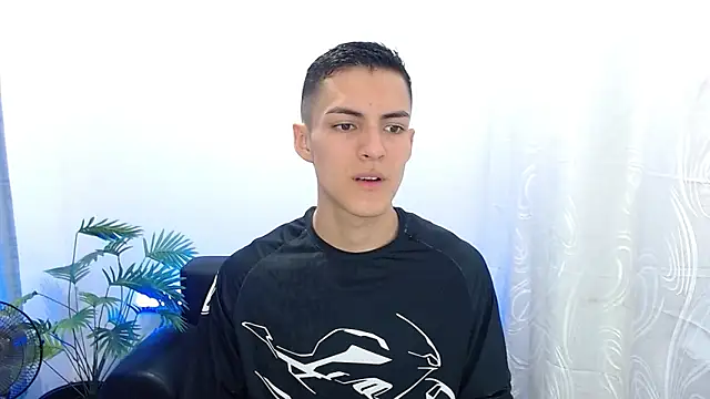 Snapshot of Matiius18 chatting on 09/09/25, 01:53 Matiius18 online show from 09/09/25, 01:53