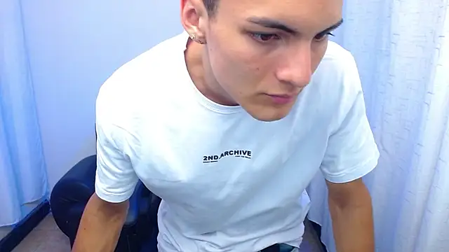 Matiius18 online show from 02/13/26, 01:55