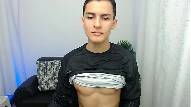 Matiius18 online show from 12/05/25, 01:43