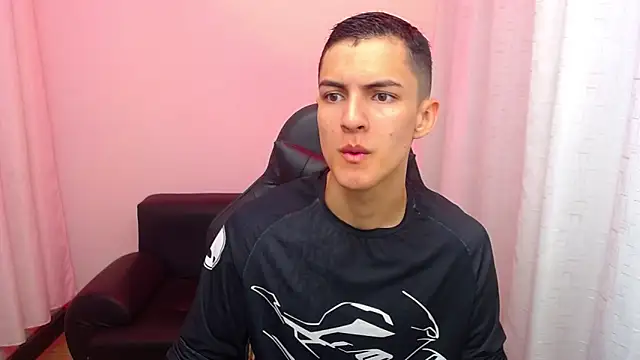 Matiius18 online show from 03/28/26, 01:56