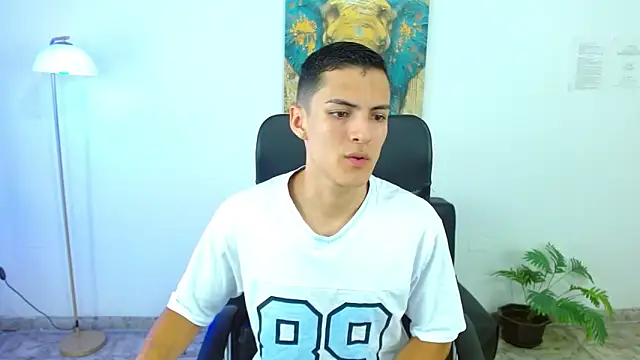 Matiius18 online show from 04/13/26, 02:32