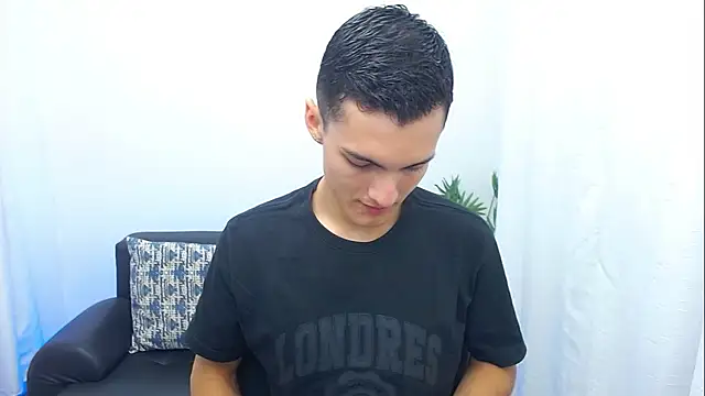 Matiius18 online show from 12/15/25, 01:50