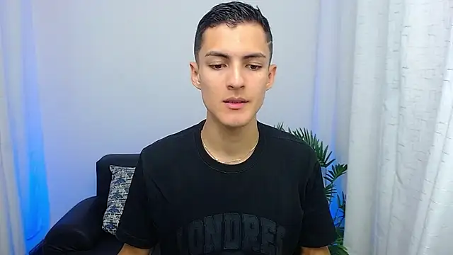 Matiius18 online show from 10/24/25, 01:54