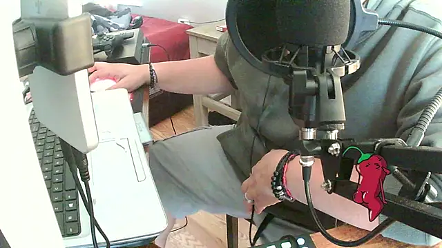 perversus12 online show from 10/02/25, 08:23