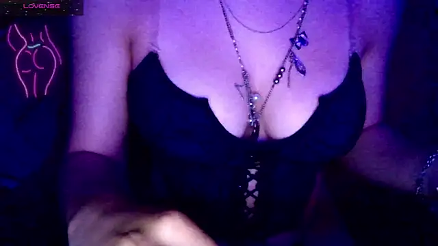 Sapphire Gd online show from 10/18/25, 09:06