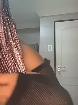 BQueen223 online show from 11/17/25, 10:58