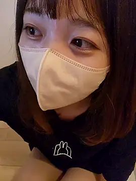 Snapshot of Sakura-japanese- chatting on 09/23/25, 12:12 Sakura-japanese- online show from 09/23/25, 12:12