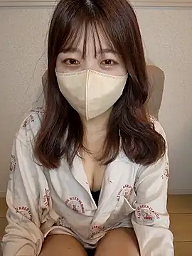 Sakura-japanese- online show from 04/18/26, 12:13