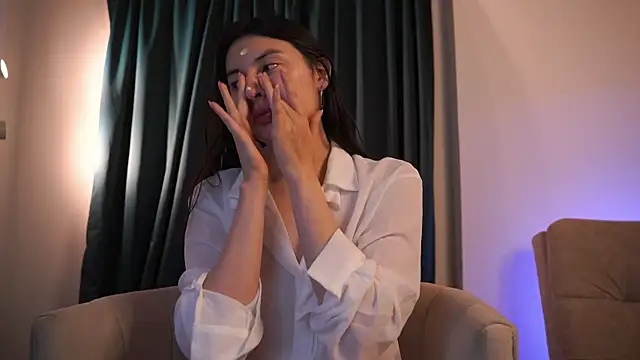 Auralea online show from 03/31/26, 04:47