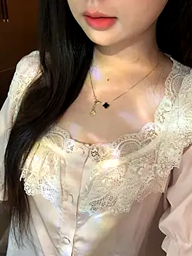 Nana kute20 online show from 11/12/25, 06:39