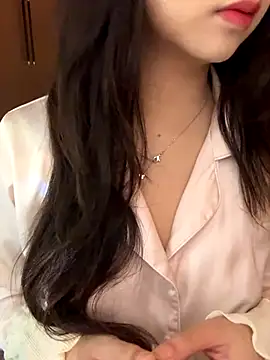 Snapshot of Nana_kute20 chatting on 09/28/25, 02:18 Nana kute20 online show from 09/28/25, 02:18