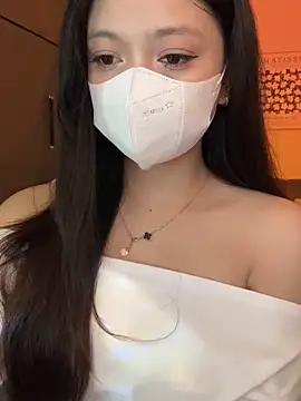 Snapshot of Nana_kute20 chatting on 11/11/25, 07:25 Nana kute20 online show from 11/11/25, 07:25