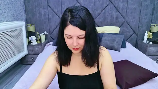 Nina Stane online show from 11/05/25, 05:21