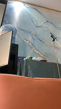 zhizhinaigai online show from 02/15/26, 07:51