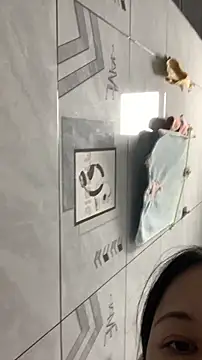 Snapshot of zhizhinaigai chatting on 11/12/25, 02:26 zhizhinaigai online show from 11/12/25, 02:26