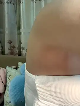 Dior baby online show from 12/02/25, 02:45