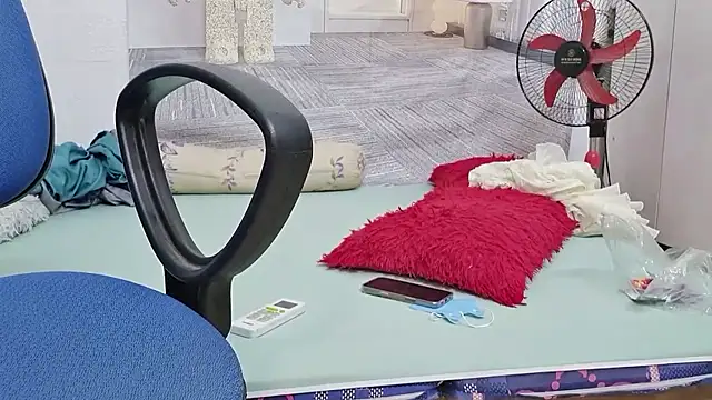 Snapshot of MichiLovely chatting on 09/23/25, 09:49 MichiLovely online show from 09/23/25, 09:49