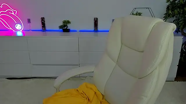 KattyRose8 online show from 11/20/25, 06:36